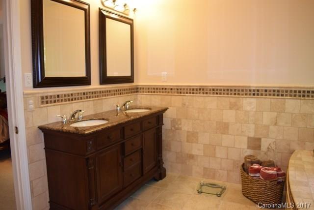 16005 Virginia Lee Court Fort Mill, SC 29708 - Photo 12 of 20 Gallery Image 12