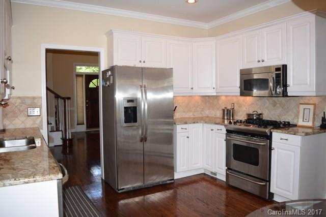 16005 Virginia Lee Court Fort Mill, SC 29708 - Photo 8 of 20 Gallery Image 8