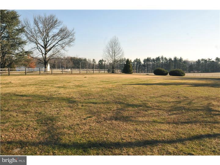 1795 Cathedral Road Huntingdon Valley, PA 19006 - Photo 17 of 18 View in Back