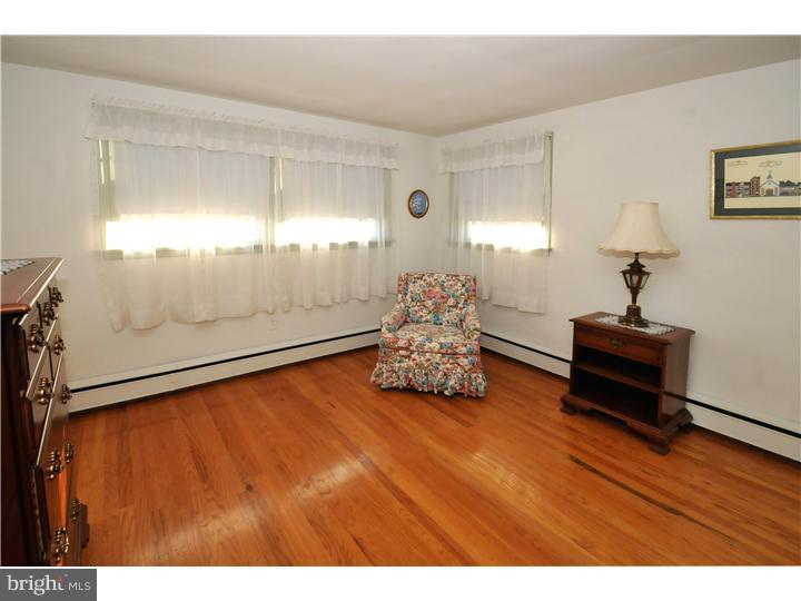 1795 Cathedral Road Huntingdon Valley, PA 19006 - Photo 6 of 18 Bedroom 2