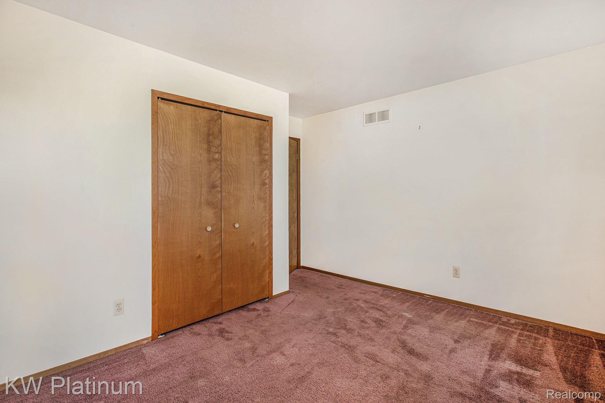 5229 Peekskill Drive Sterling Heights, MI 48310 - Photo 10 of 24 Gallery Image 10