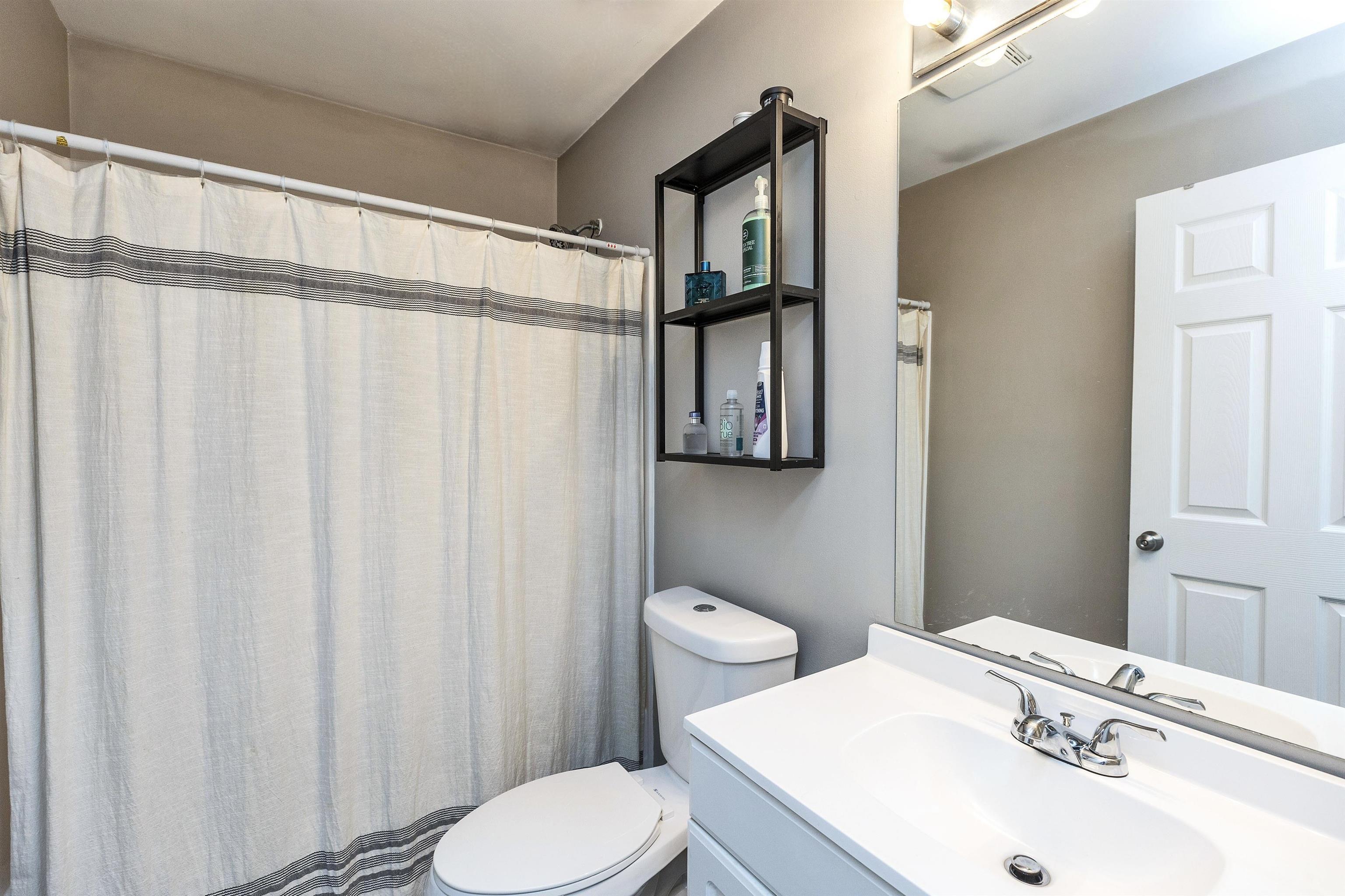 75 Dubuque Street, Unit 1 Manchester, NH 03102 - Photo 16 of 28