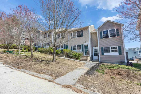 $299,999 | 75 Dubuque Street, Unit 1, Manchester, NH 03102