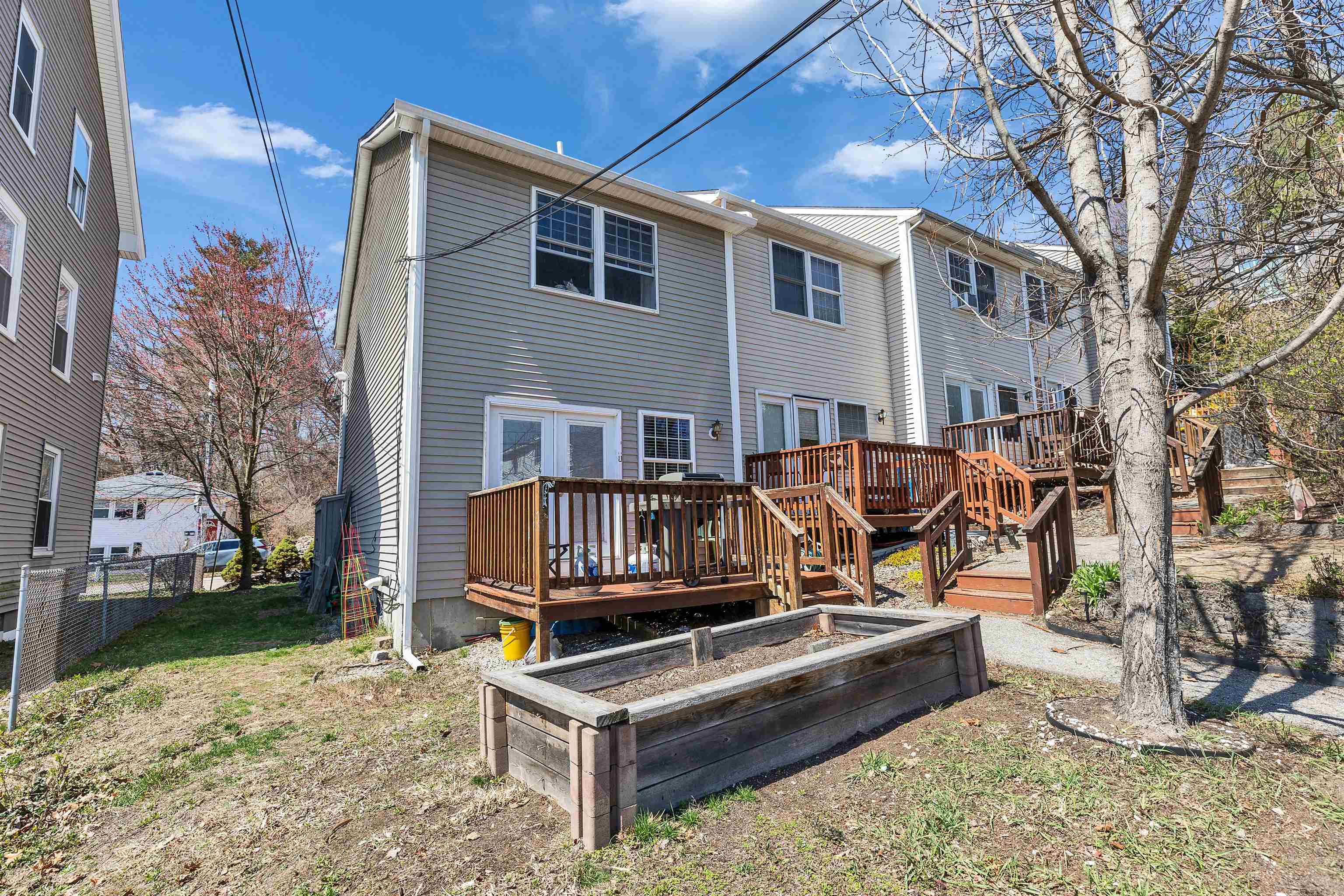 75 Dubuque Street, Unit 1 Manchester, NH 03102 - Photo 23 of 28