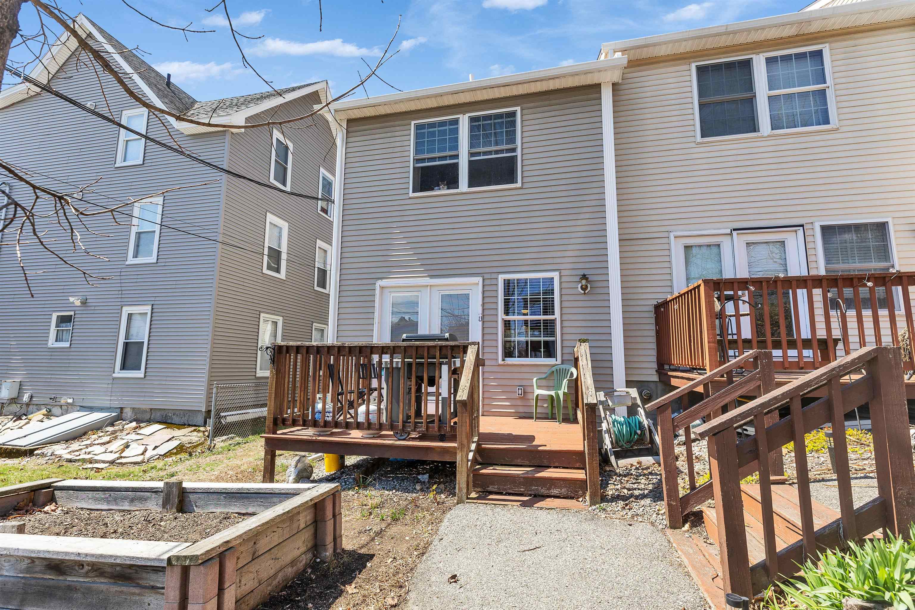 75 Dubuque Street, Unit 1 Manchester, NH 03102 - Photo 24 of 28