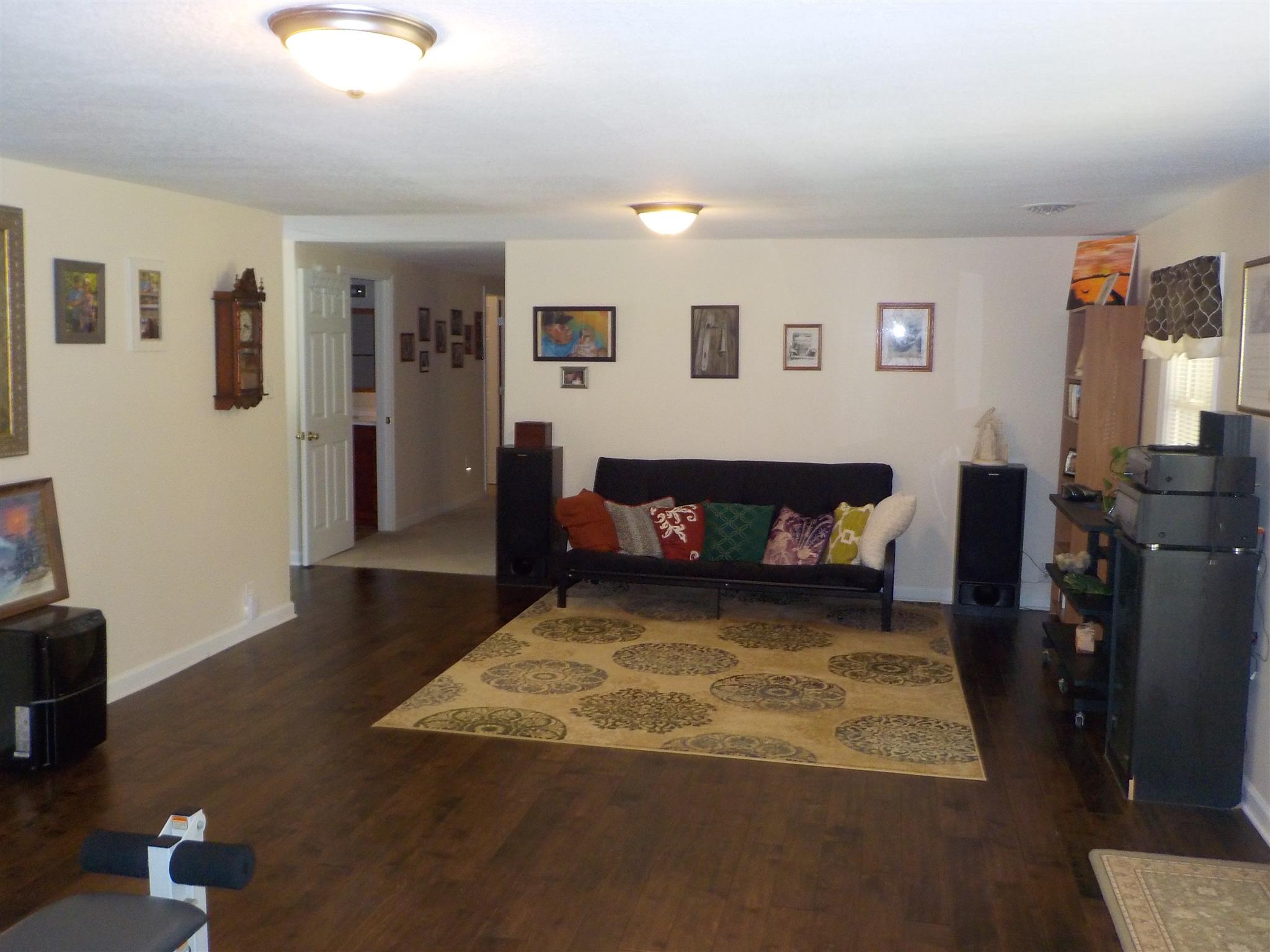 12403 Old Tullahoma Road Tullahoma, TN 37388 - Photo 5 of 30 Gallery Image 5