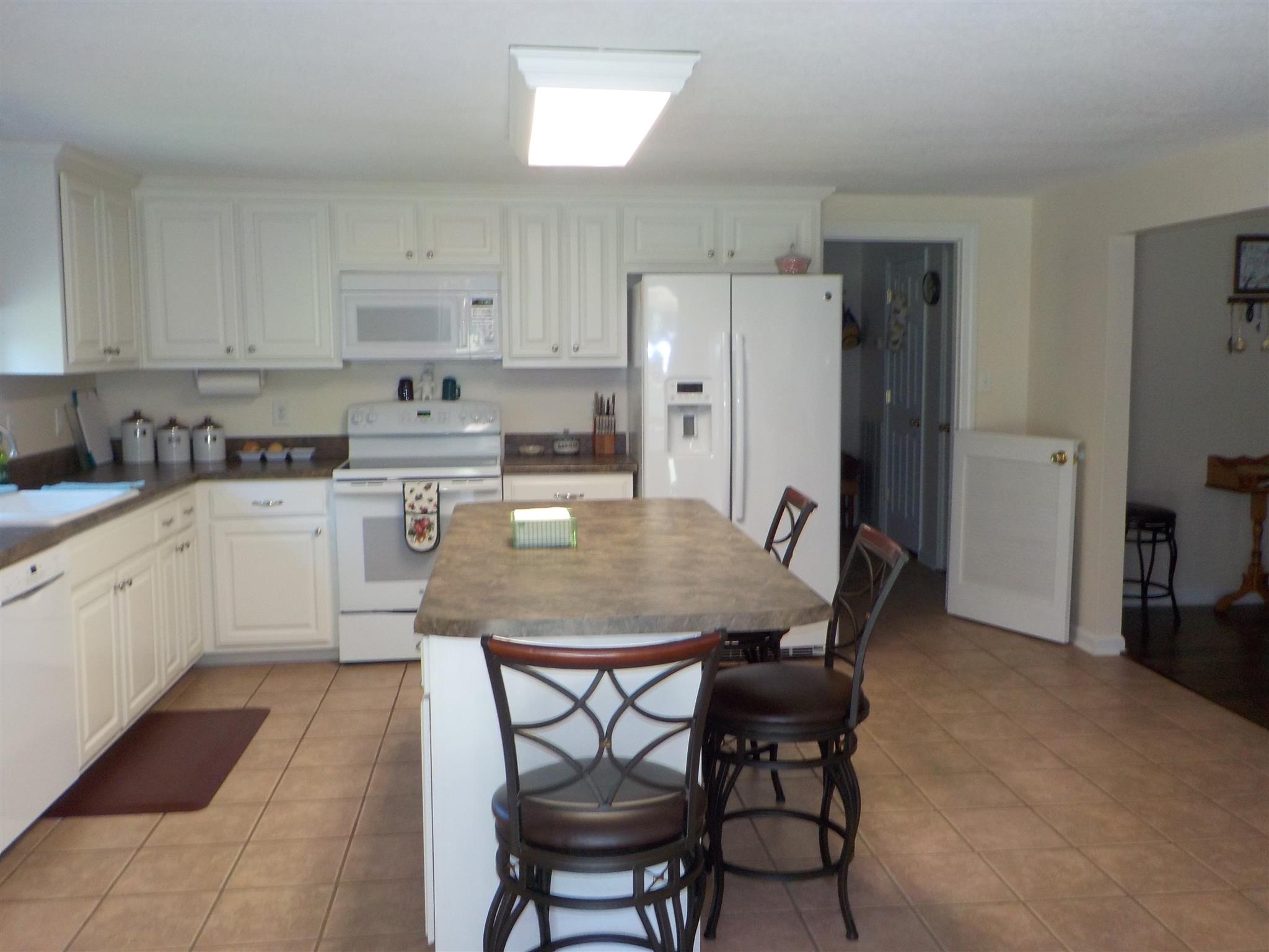 12403 Old Tullahoma Road Tullahoma, TN 37388 - Photo 10 of 30 Gallery Image 10