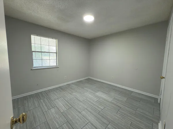 $1,125 | 4260 Highway 90, Unit 43, Pace, FL 32571