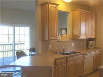 8 Fallowfield Circle Shillington, PA 19607 - Photo 6 of 12 Kitchen