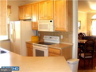 8 Fallowfield Circle Shillington, PA 19607 - Photo 7 of 12 Kitchen
