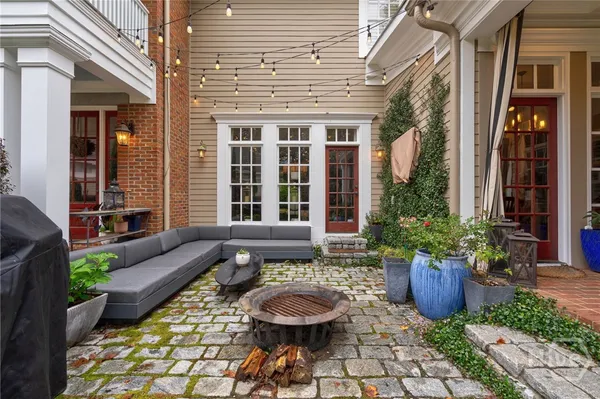 $695,000 | 6 Oak Grove Road, Athens, GA 30607