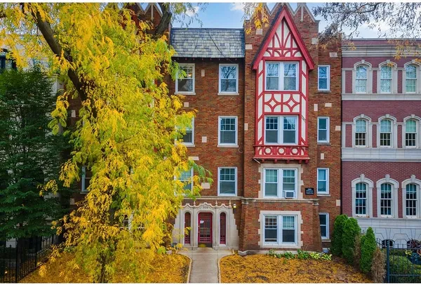 $2,695 | 2129 North Dayton Street, Unit 201, Chicago, IL 60614