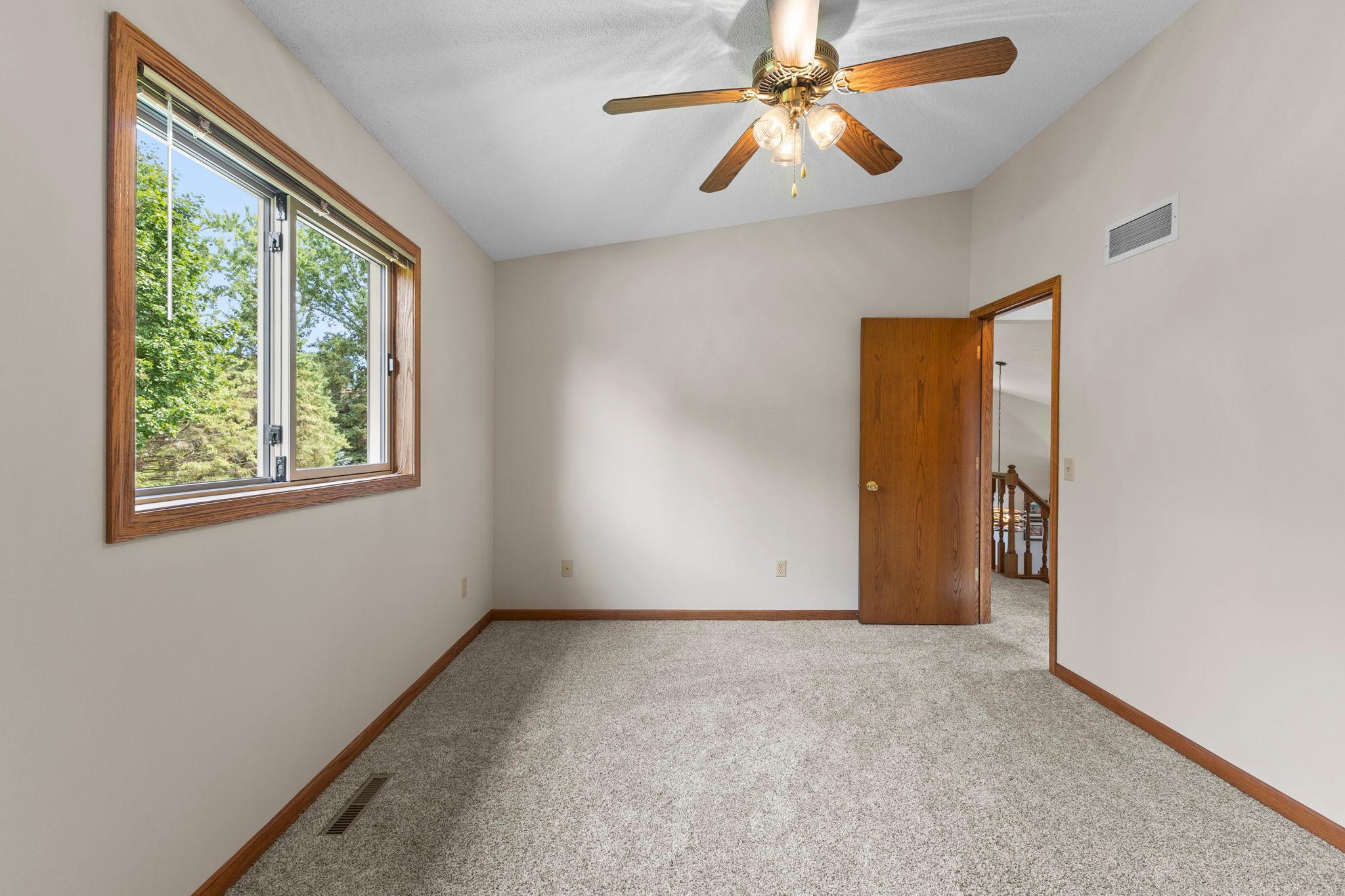 987 Kettle Creek Road Eagan, MN 55123 - Photo 16 of 50 Gallery Image 16
