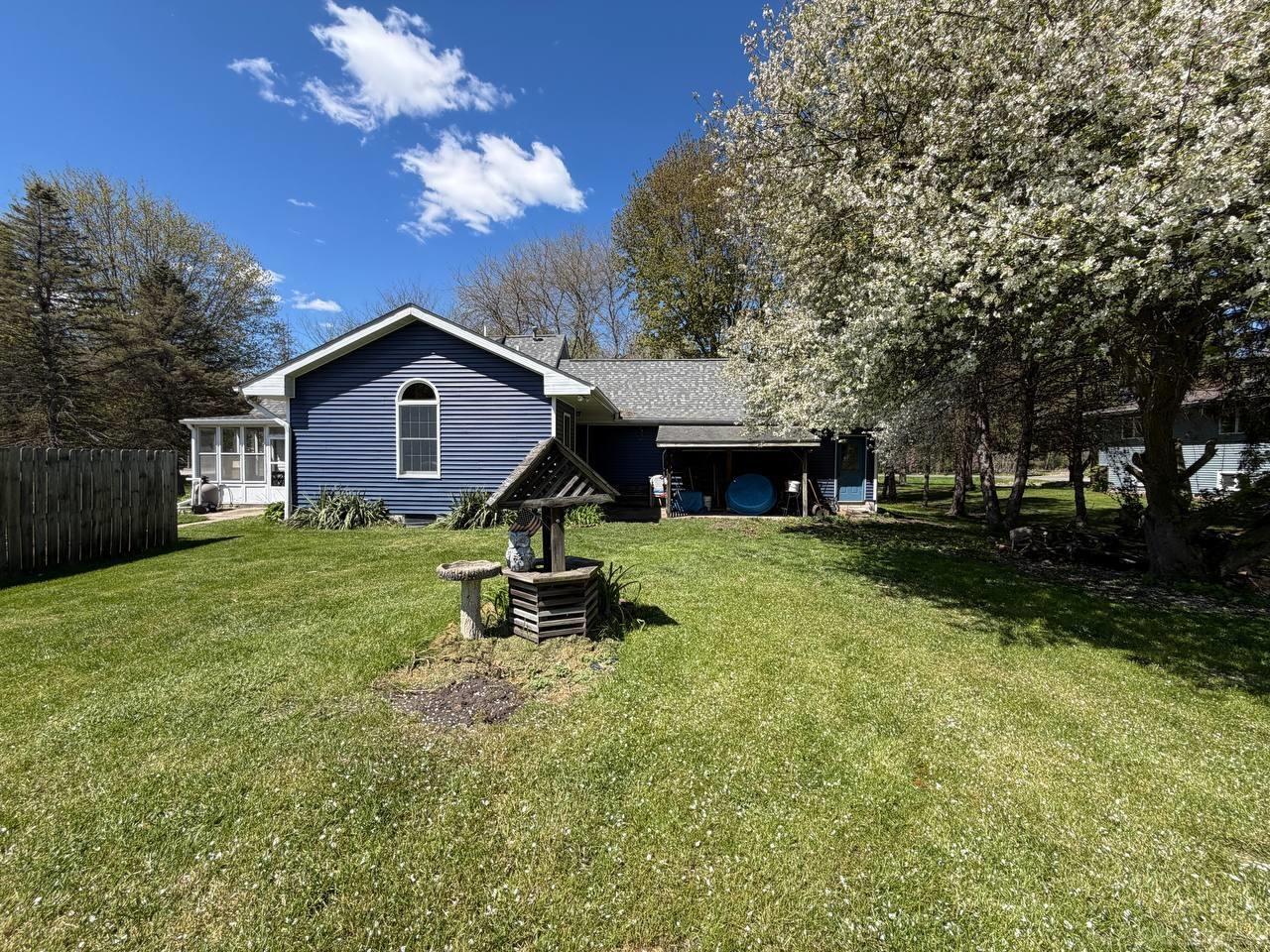 2206 North 5 Mile Road Midland, MI 48642 - Photo 8 of 26