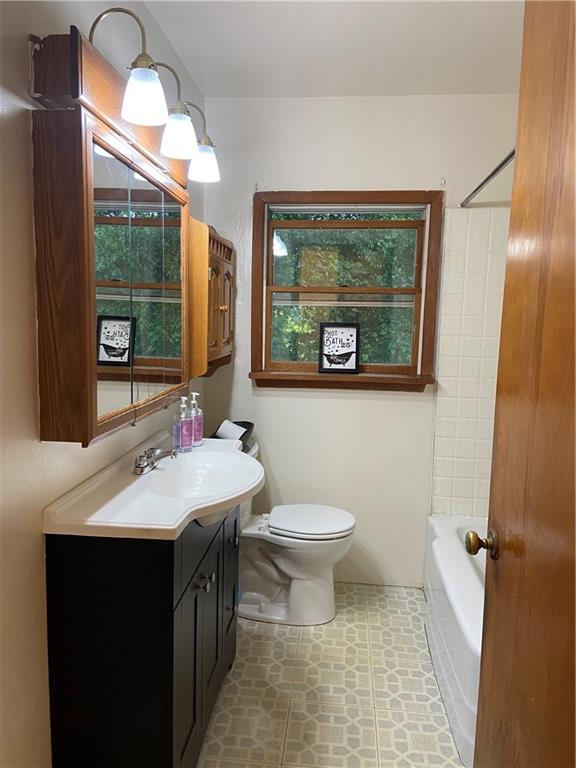 1394 Gringo Clinton Road Aliquippa, PA 15001 - Photo 7 of 11 Gallery Image 7