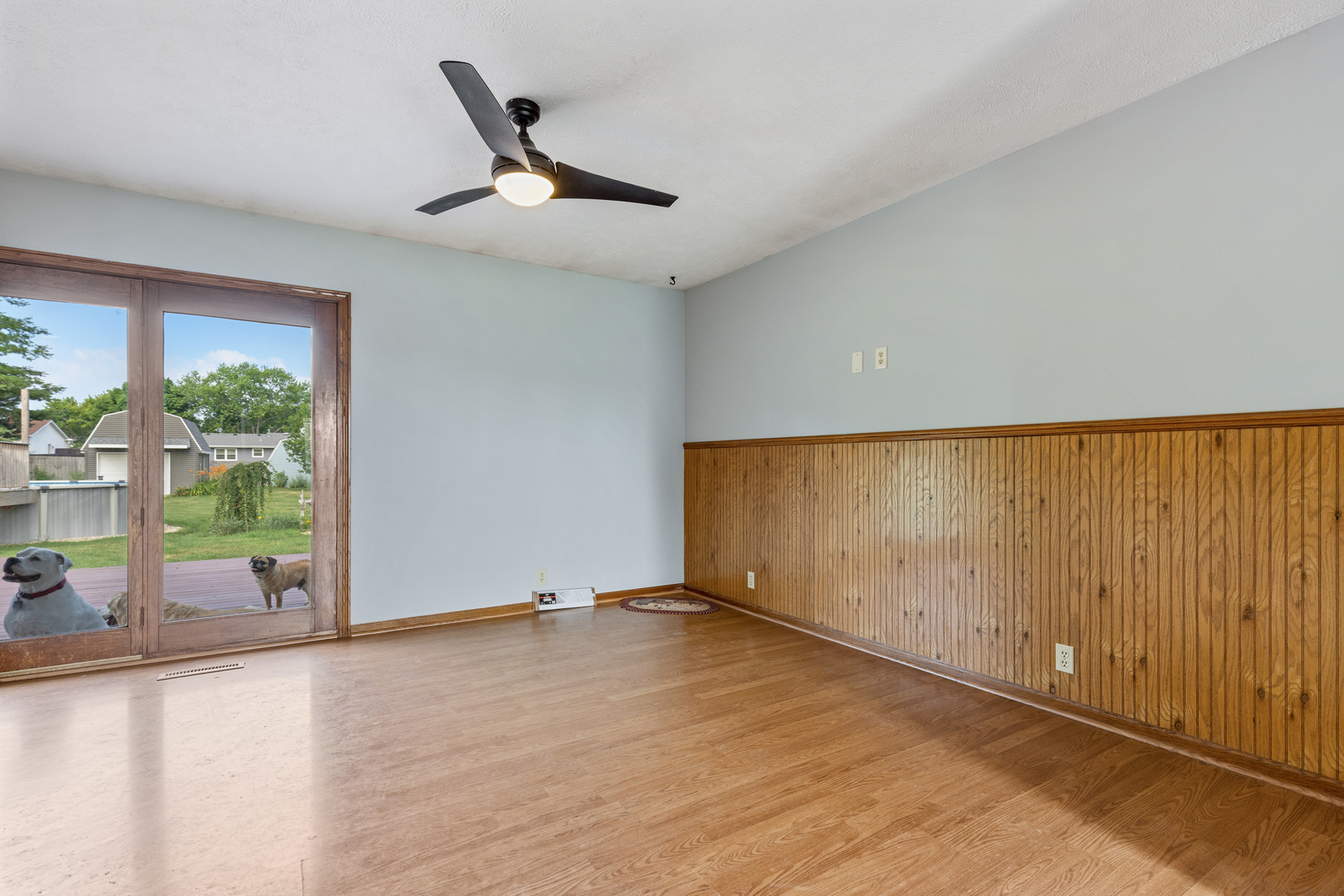 5394 South Mill Pond Road Rochelle, IL 61068 - Photo 4 of 28 a view of an empty room