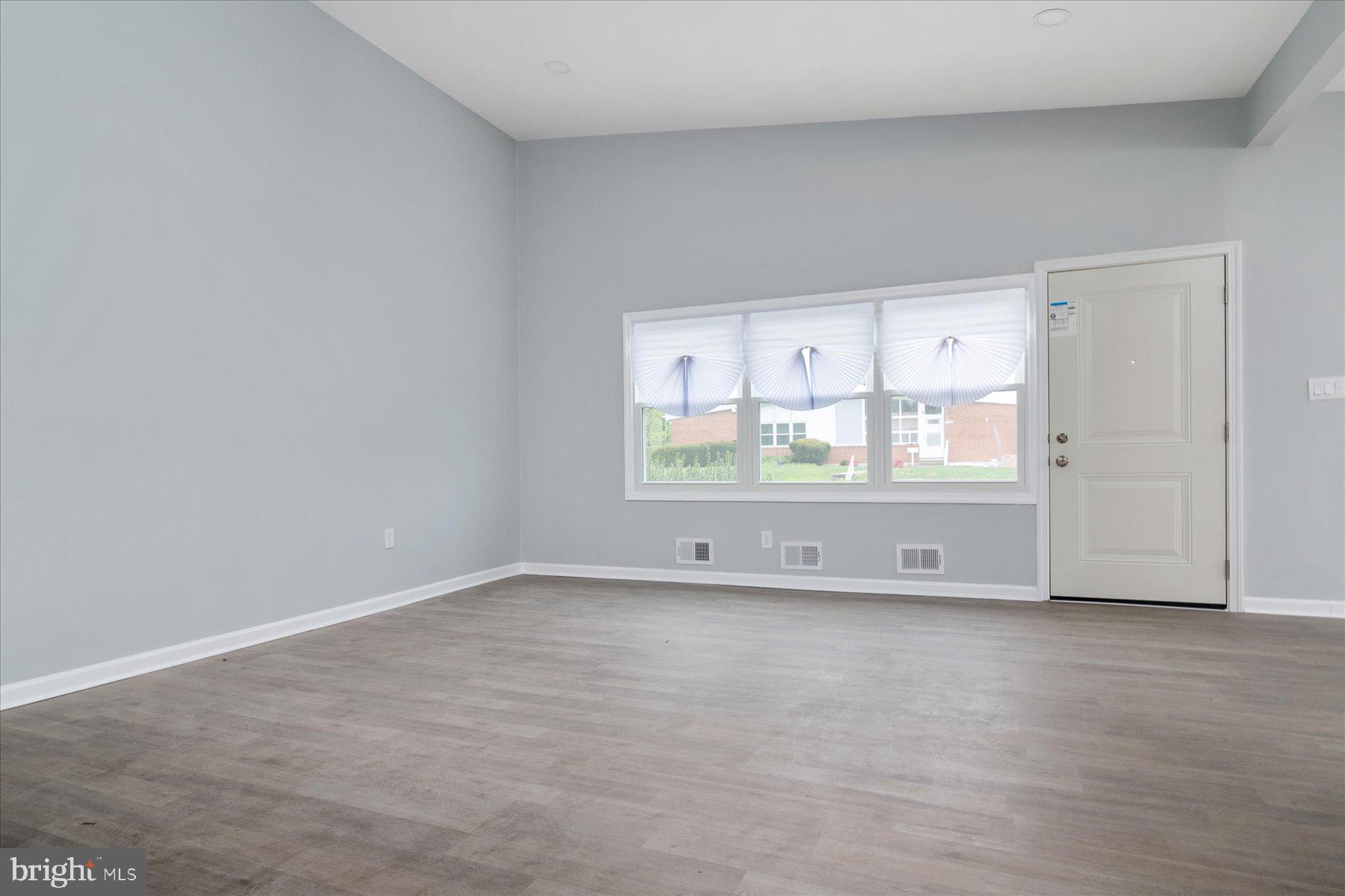 4613 Tema Road Pikesville, MD 21208 - Photo 9 of 27