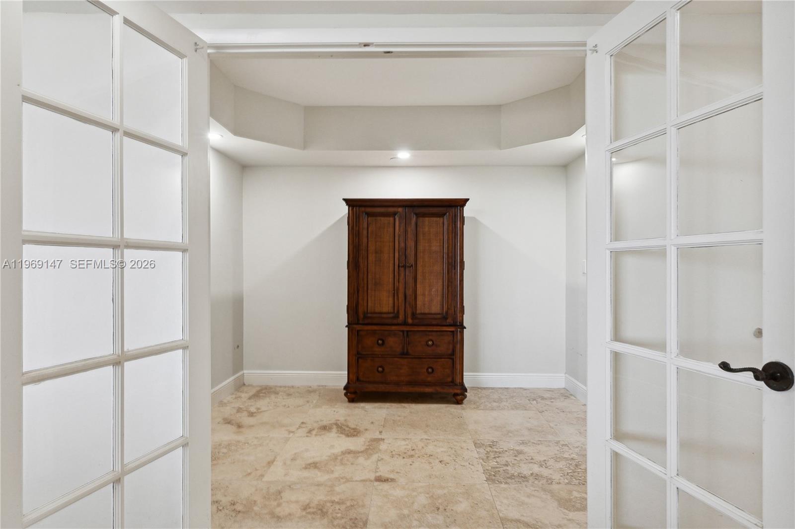 8855 Collins Avenue, Unit 4B Surfside, FL 33154 - Photo 20 of 32