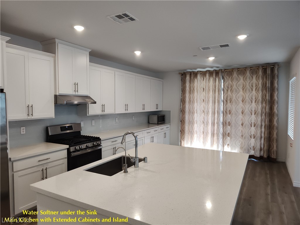 311 Robson Rdg Lane Henderson, NV 89015 - Photo 3 of 25