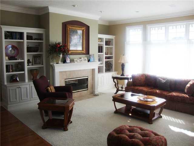 11468 Lake Stonebridge Lane Fishers, IN 46037 - Photo 2 of 24
