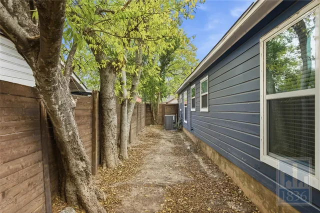 $2,000 | 5308 Overbrook Drive, Austin, TX 78723