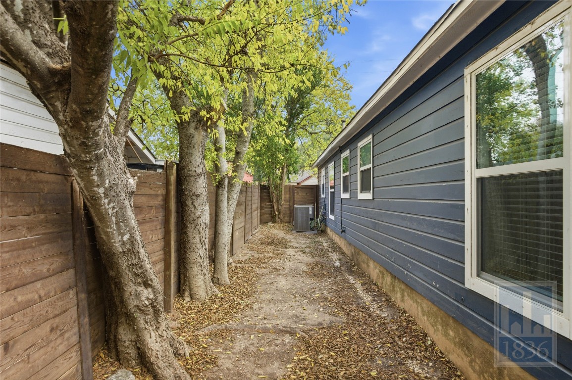 5308 Overbrook Drive Austin, TX 78723 - Photo 20 of 23