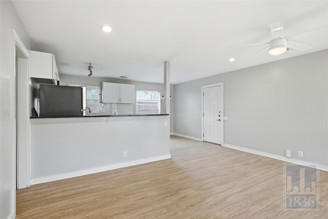 5308 Overbrook Drive Austin, TX 78723 - Photo 4 of 23