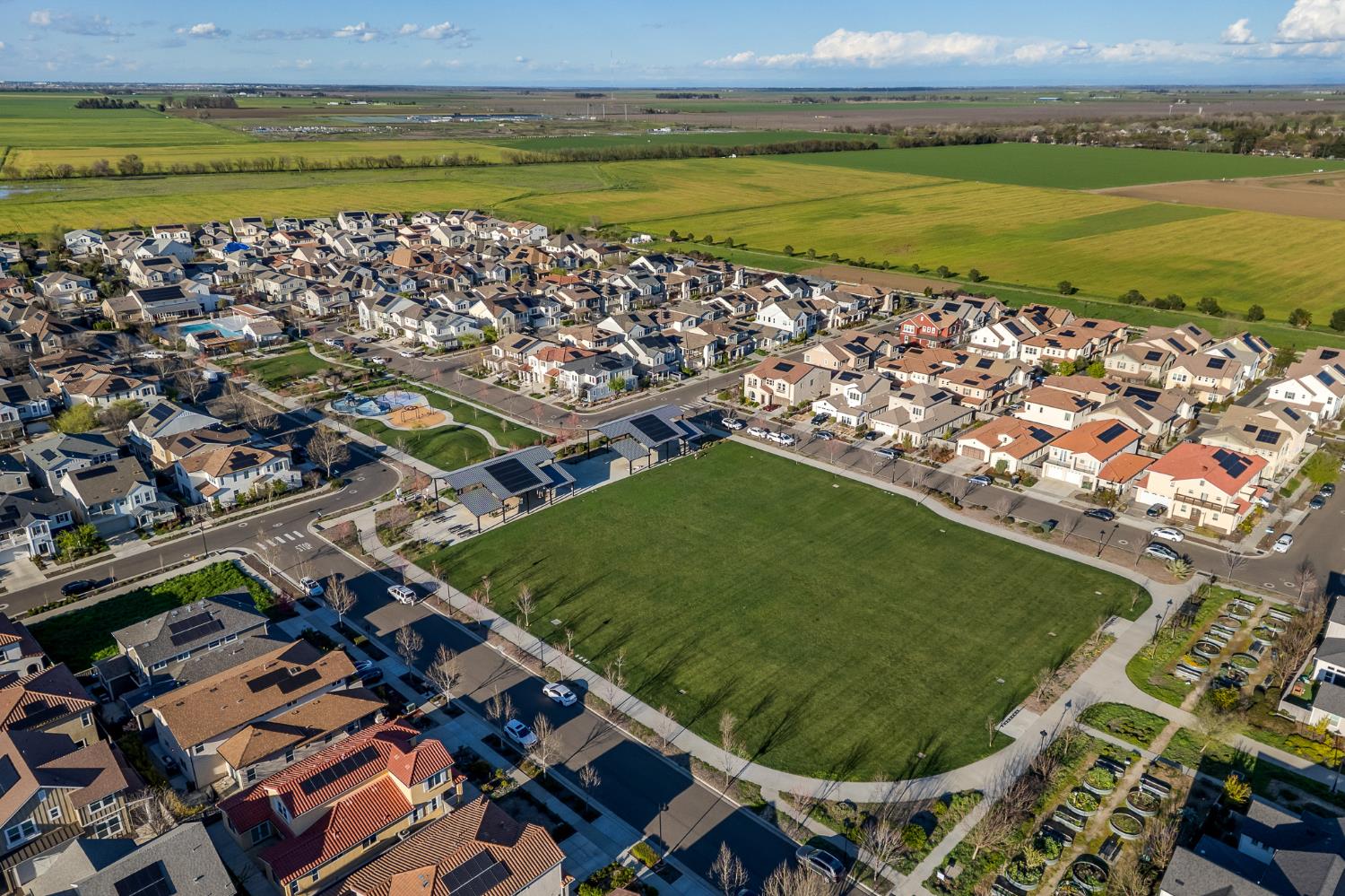 1661 Spring Street, Unit 433 Davis, CA 95616 - Photo 47 of 56 a view of a city