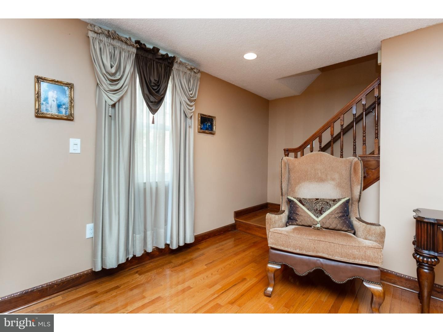1664 Powell Road Brookhaven, PA 19015 - Photo 8 of 23 Gallery Image 8