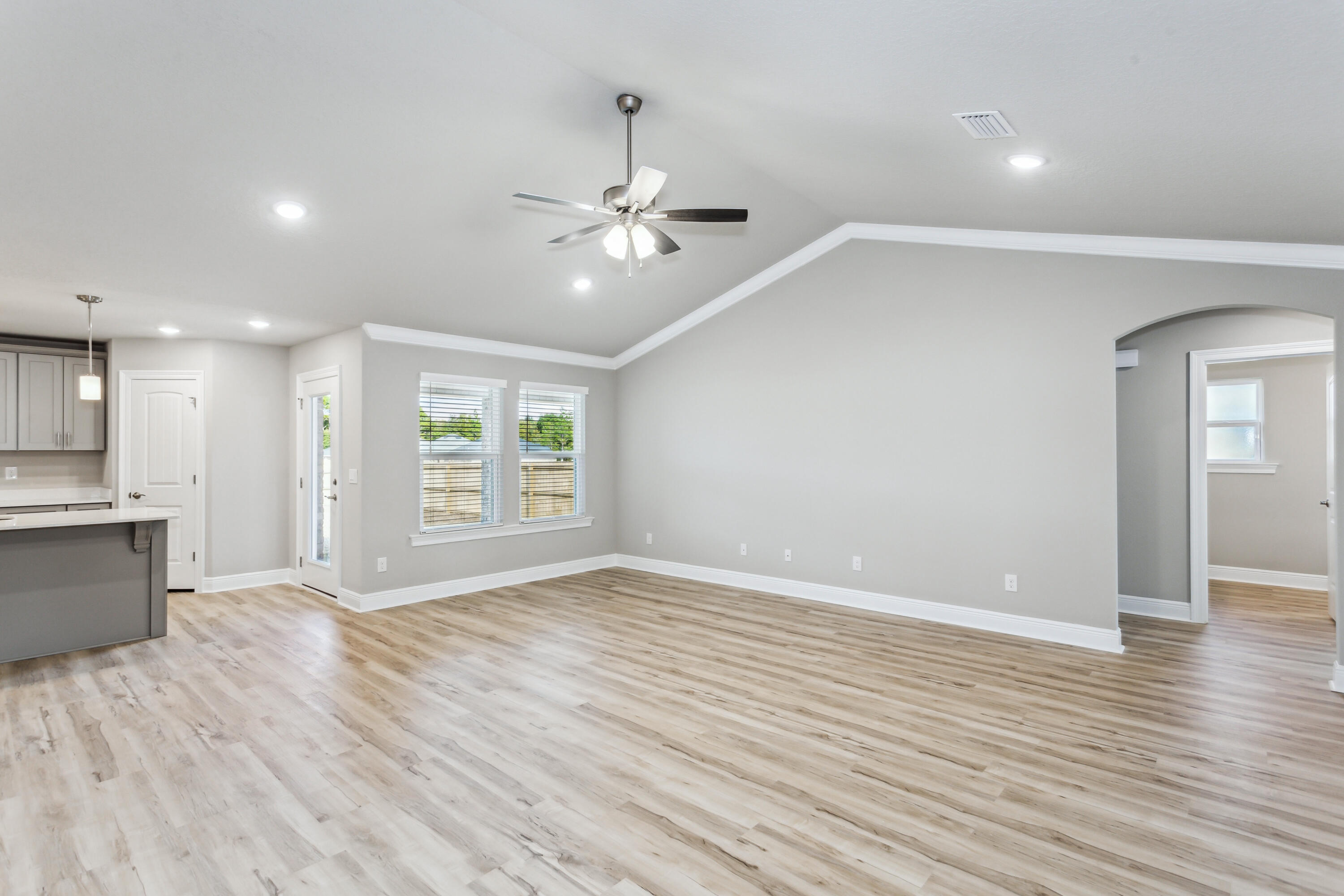 3464 Doyle Hawkins Road Navarre, FL 32566 - Photo 5 of 32 8564 La Salle Dr-6