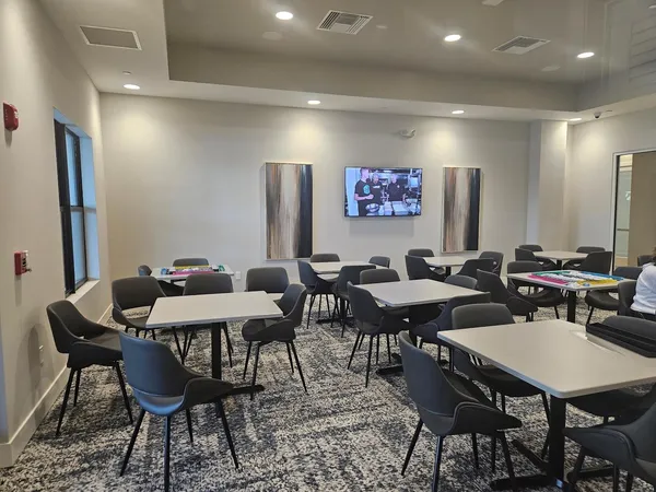 $3,700 | 5729 Graceful Way, Delray Beach, FL 33484