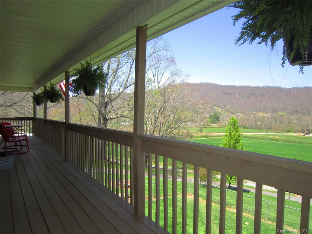266 Murray Road Canton, NC 28716 - Photo 26 of 36 a view of city with a balcony