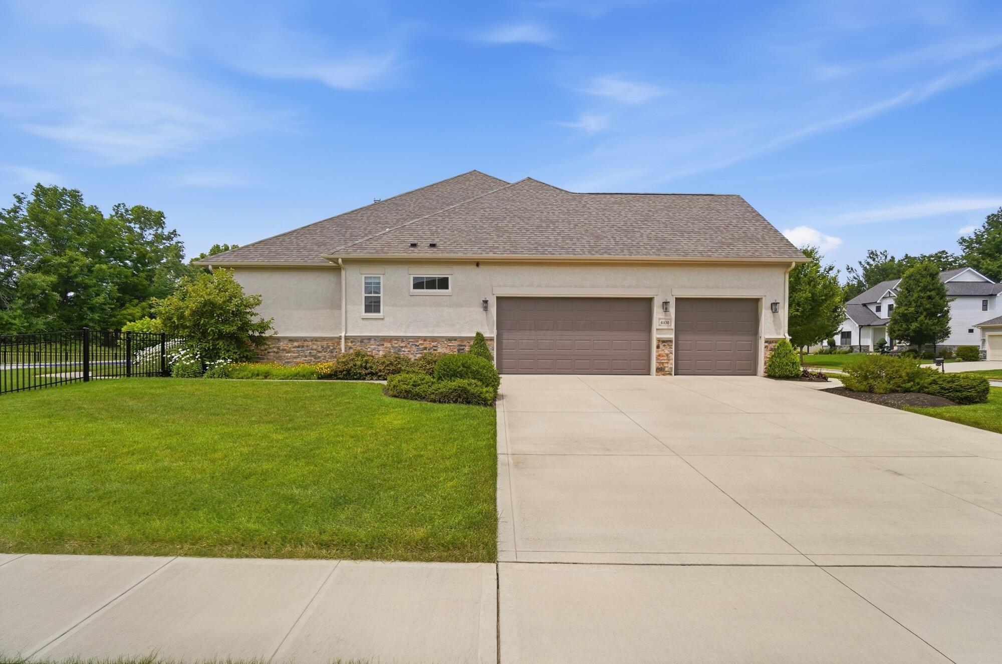 4430 Rammelsberg Drive Galena, OH 43021 - Photo 13 of 74 Side