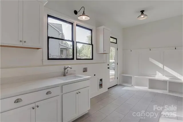 $2,795,500 | 155 Eagle Chase Lane, Troutman, NC 28166