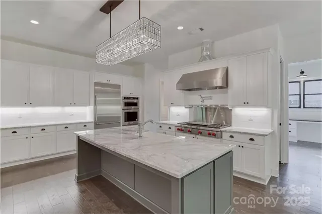 $2,795,500 | 155 Eagle Chase Lane, Troutman, NC 28166