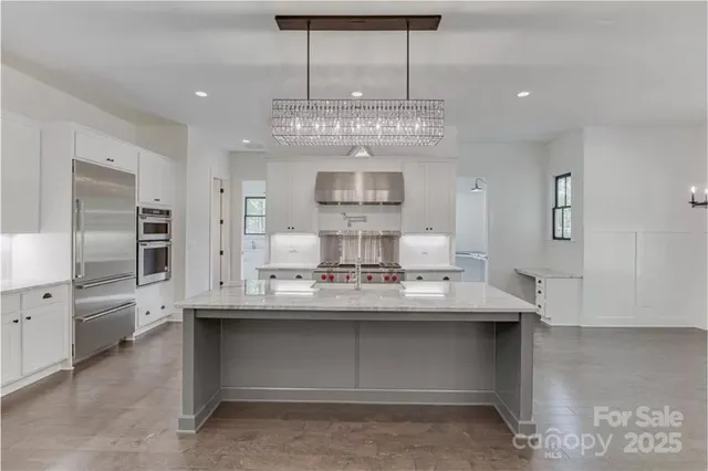 $2,795,500 | 155 Eagle Chase Lane, Troutman, NC 28166