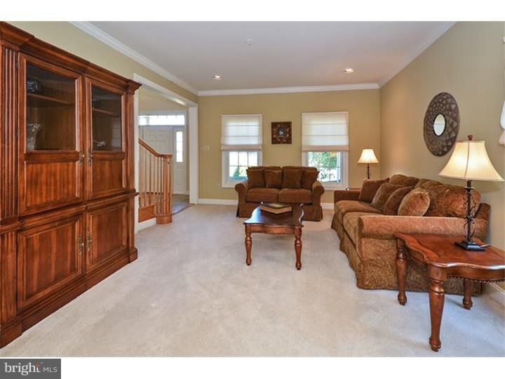 2521 Lockleigh Road Jamison, PA 18929 - Photo 3 of 25 Living Room