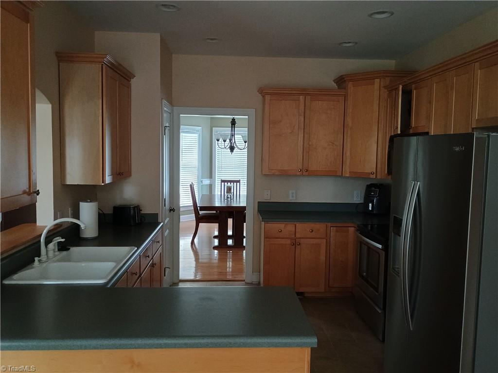 4026 Banoak Street High Point, NC 27265 - Photo 11 of 23