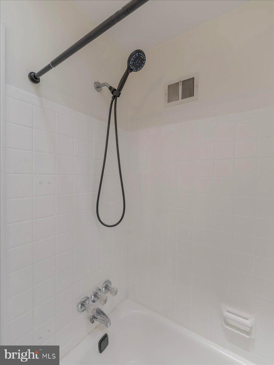 11805 Brandon Road Philadelphia, PA 19154 - Photo 17 of 23 Gallery Image 17