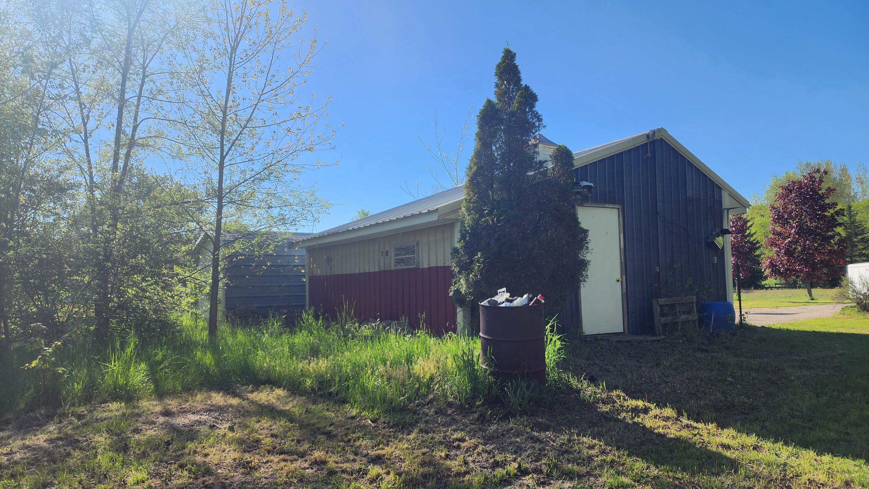 14915 White Road Bailey, MI 49303 - Photo 25 of 37 Garage