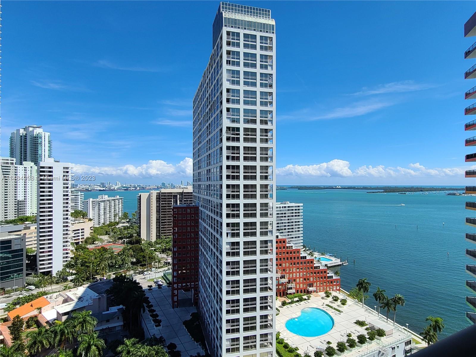 1581 Brickell Ave Unit 1907  