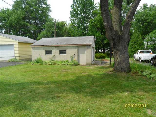 2208 Case Road Columbus, OH 43224 - Photo 2 of 14