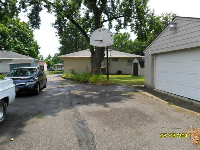 2208 Case Road Columbus, OH 43224 - Photo 3 of 14