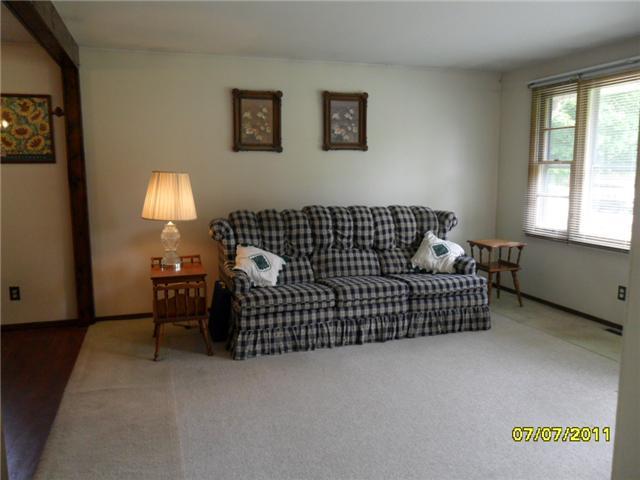 2208 Case Road Columbus, OH 43224 - Photo 10 of 14