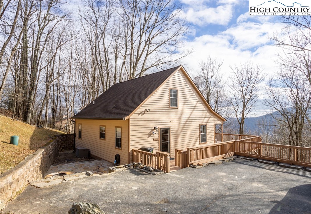 267 Wildcat Rocks Road Seven Devils, NC 28604 - Photo 5 of 27 Gallery Image 5