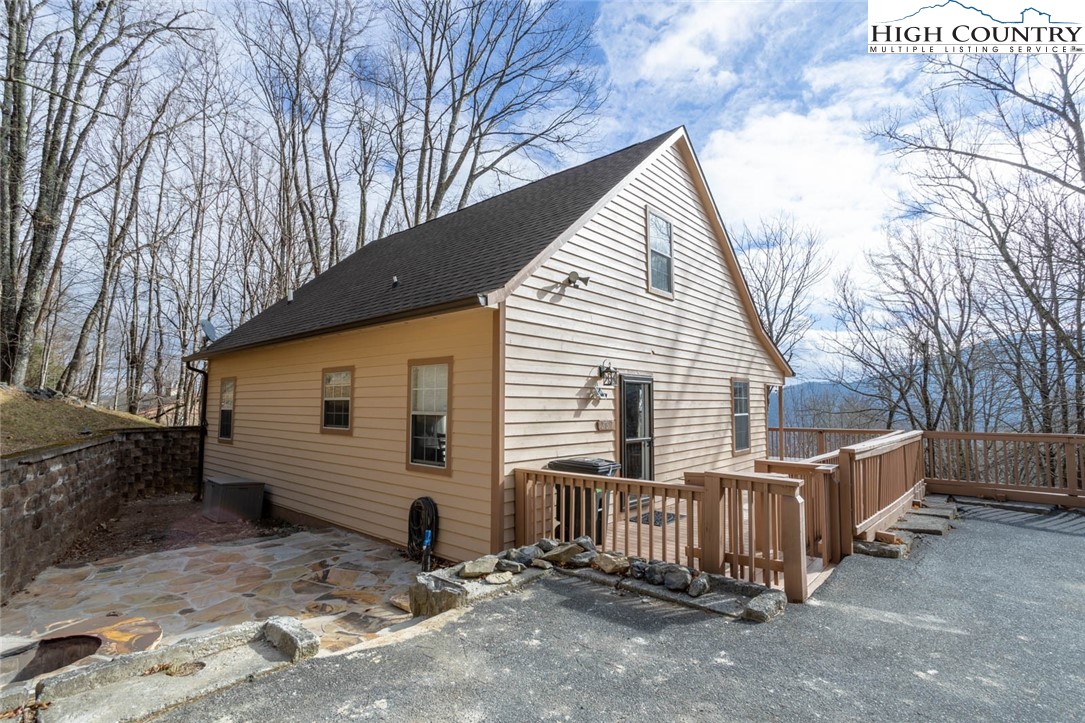 267 Wildcat Rocks Road Seven Devils, NC 28604 - Photo 9 of 27 Gallery Image 9
