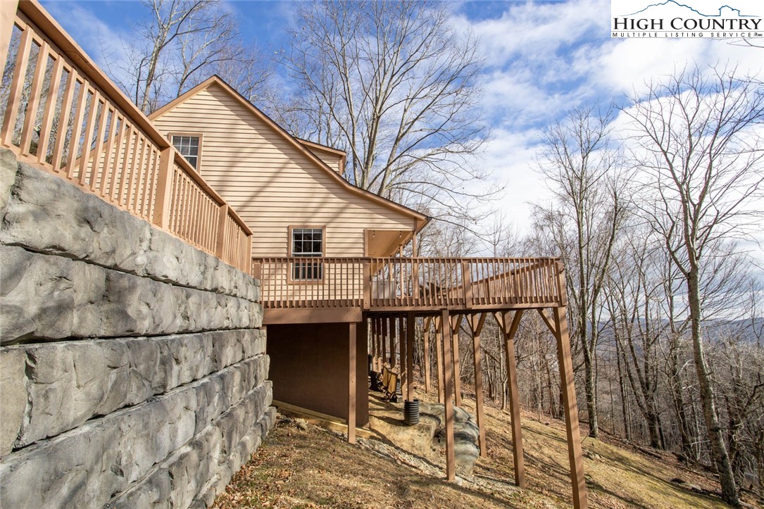 267 Wildcat Rocks Road Seven Devils, NC 28604 - Photo 10 of 27 Gallery Image 10