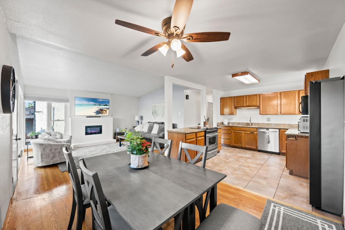 1065 Hargus Avenue Vallejo, CA 94591 - Photo 8 of 36