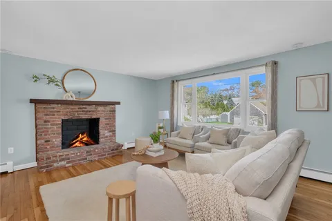 $599,000 | 6 Acre Avenue, Barrington, RI 02806