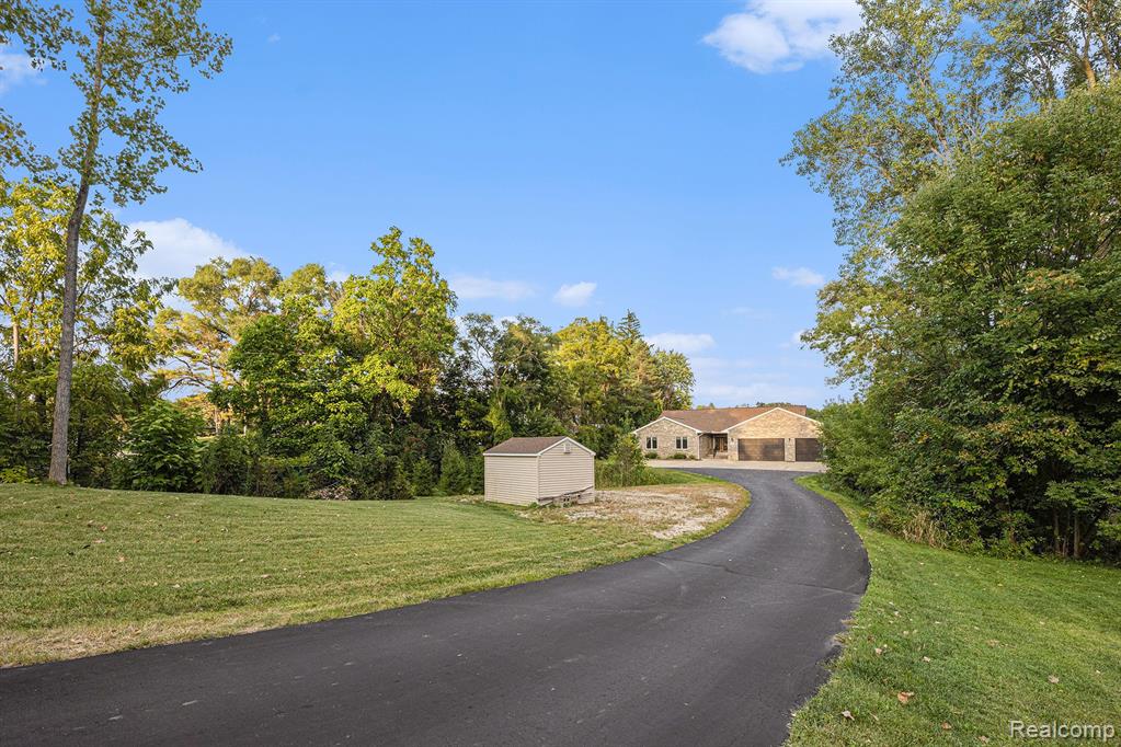 1335 Butcher Road Fenton, MI 48430 - Photo 49 of 55